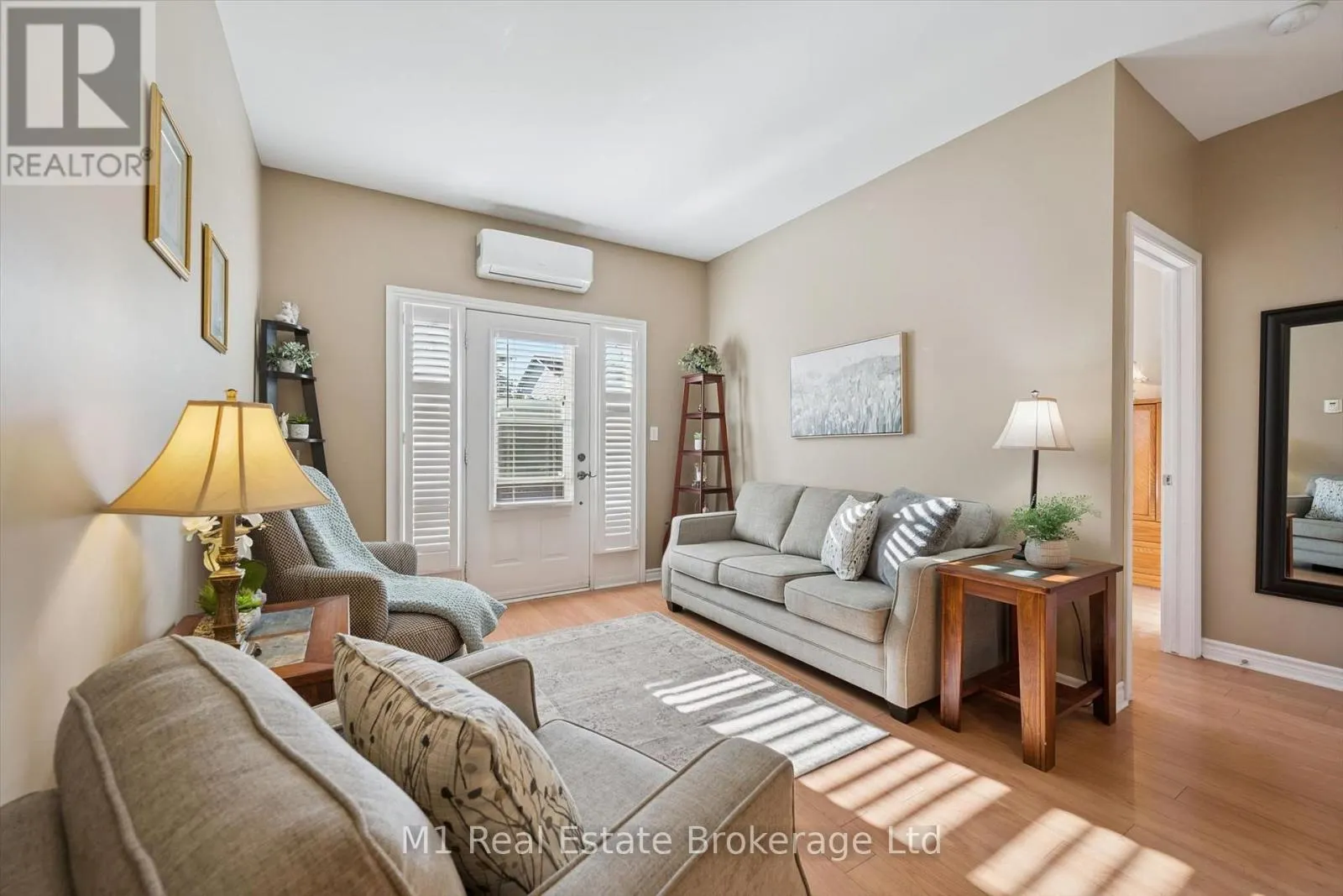 104 - 760 WOODHILL DRIVE #104