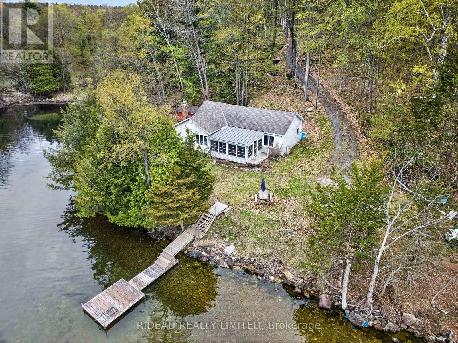 9 SPARROW LANE