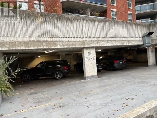 320 BANK STREET