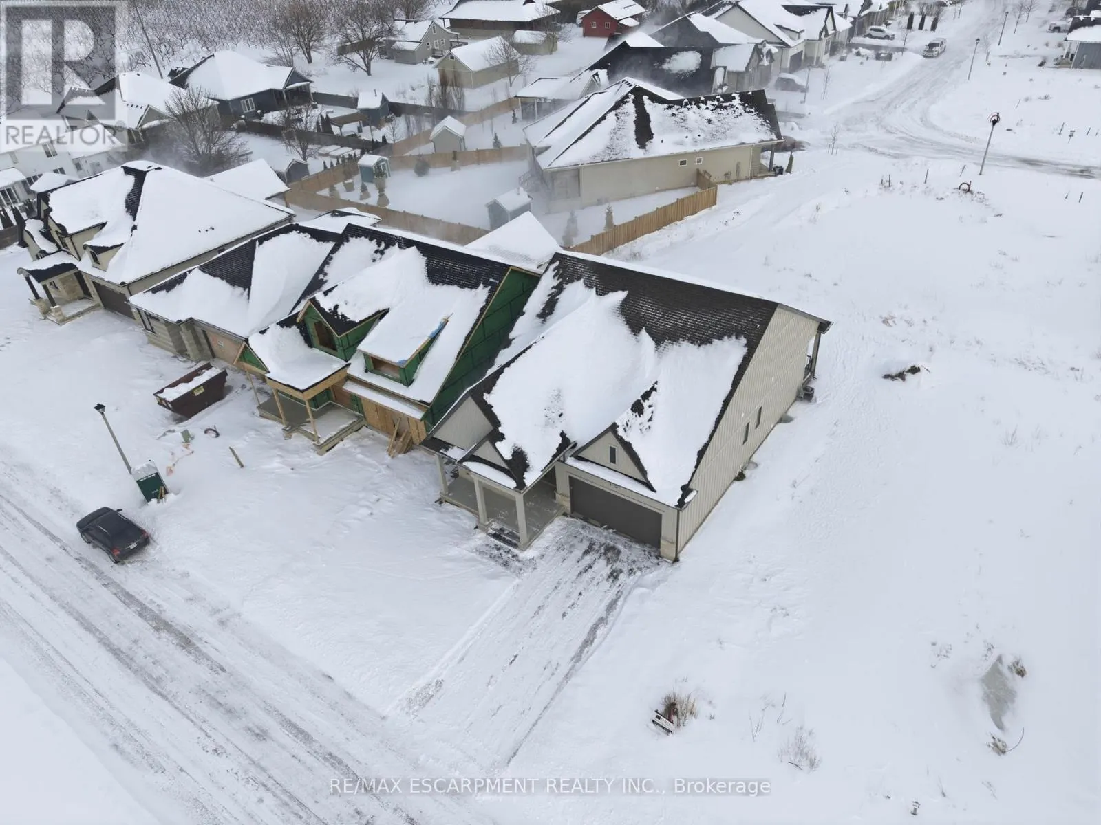 15 OAKLEY DRIVE