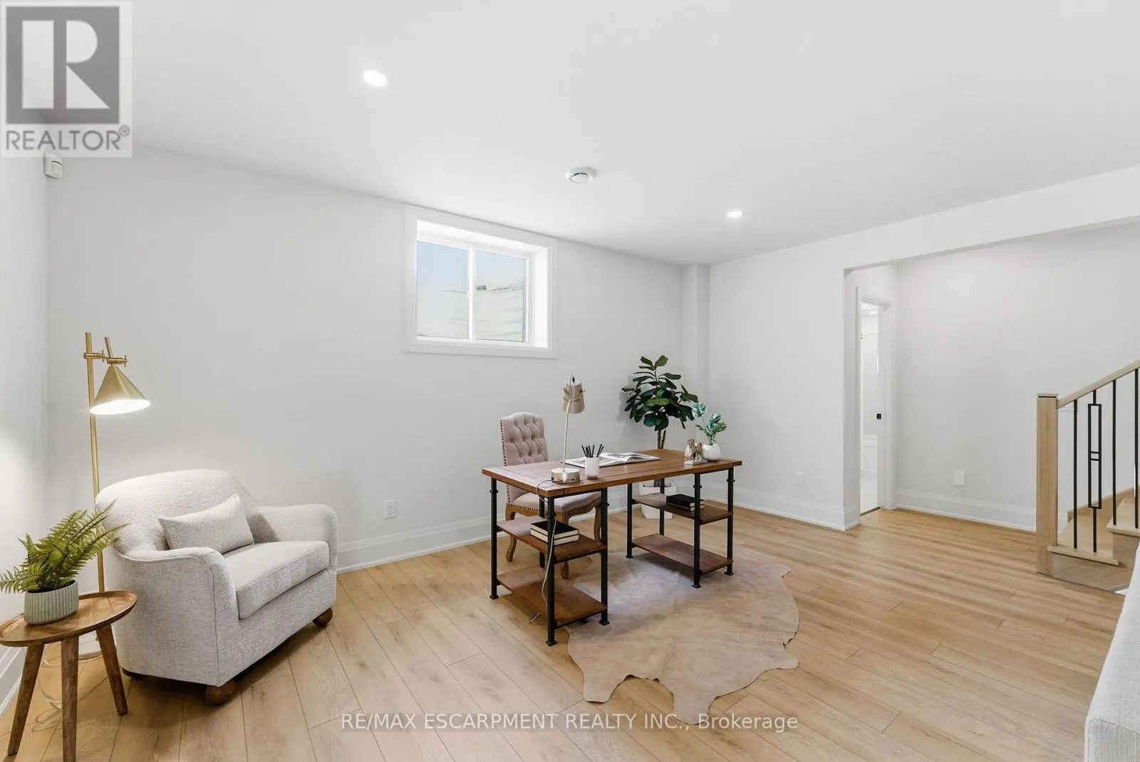15 OAKLEY DRIVE