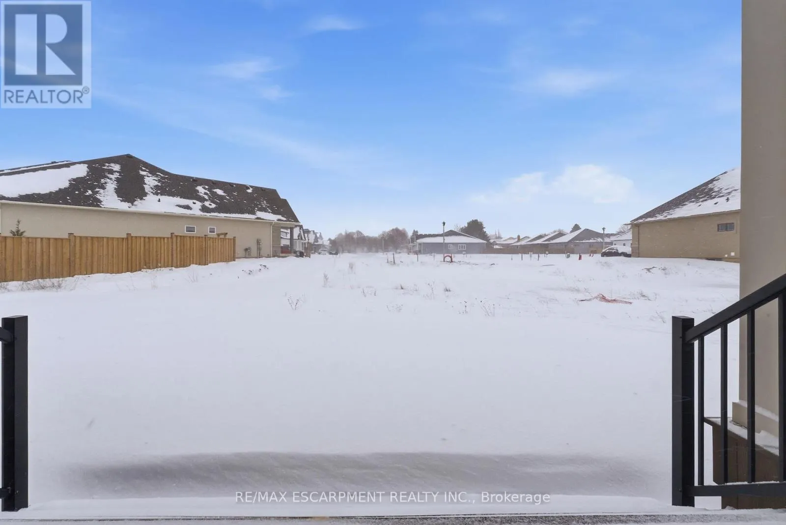 15 OAKLEY DRIVE