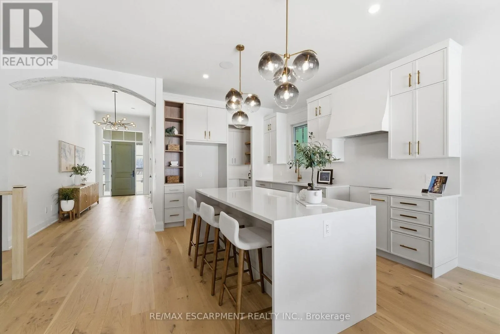 15 OAKLEY DRIVE