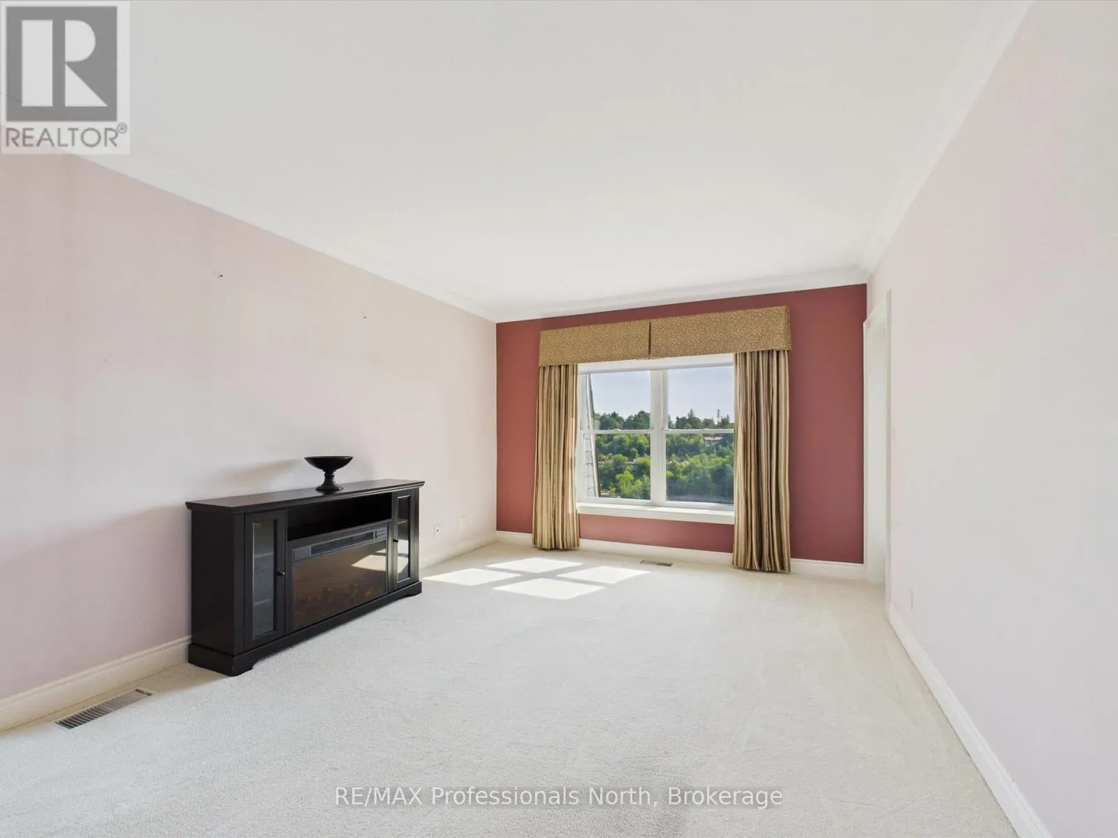 501 - 10A KIMBERLEY AVENUE #501