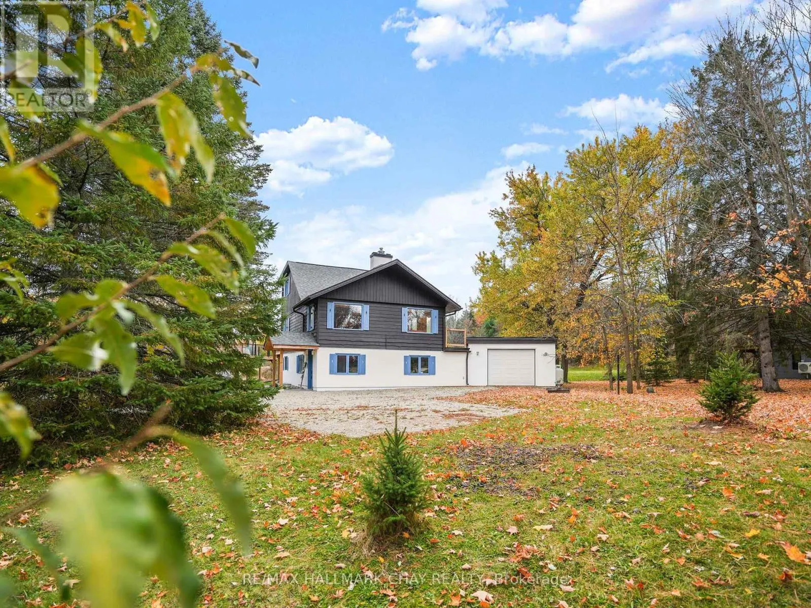 61 PINE RIVER CRESCENT