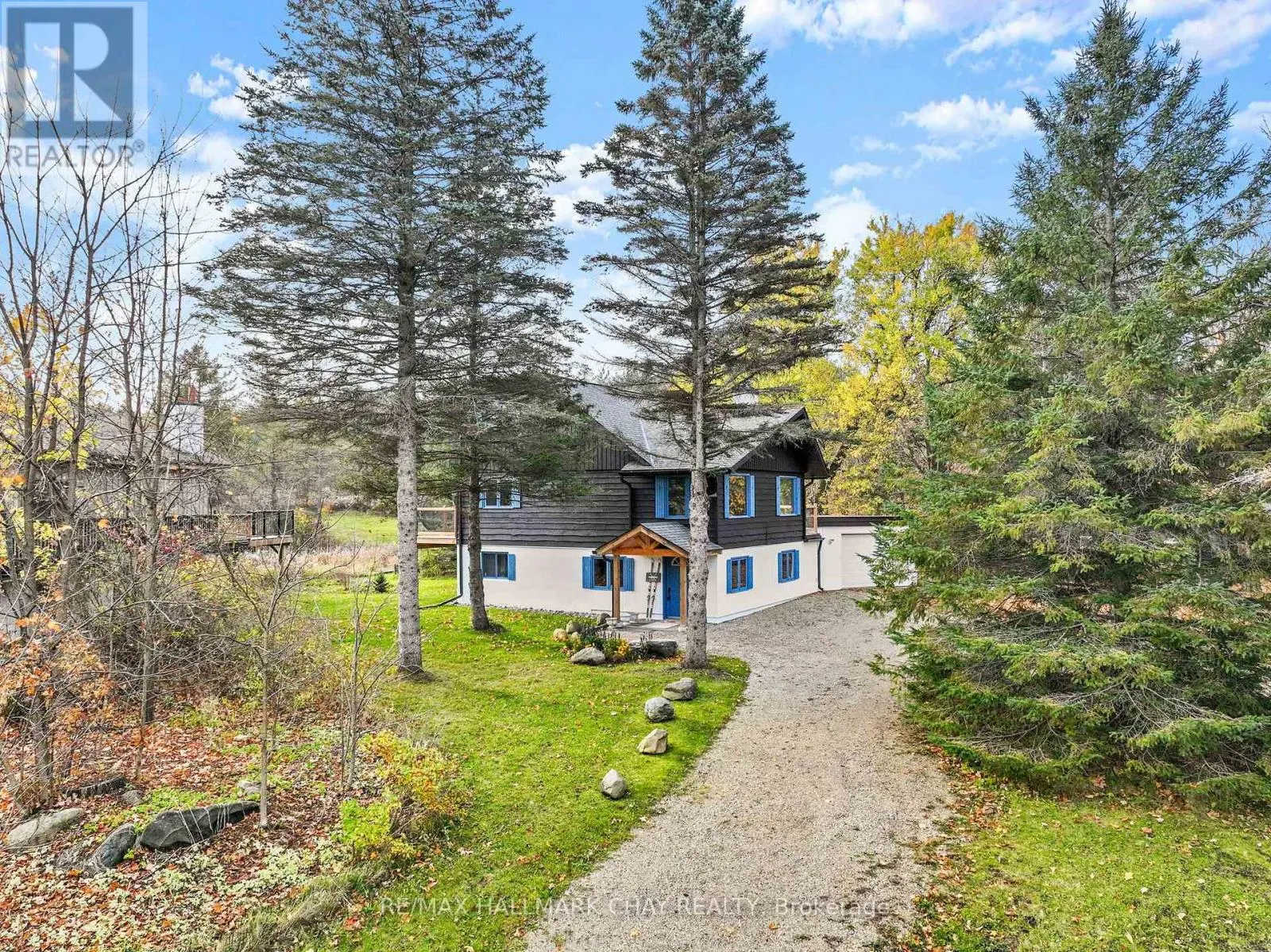 61 PINE RIVER CRESCENT