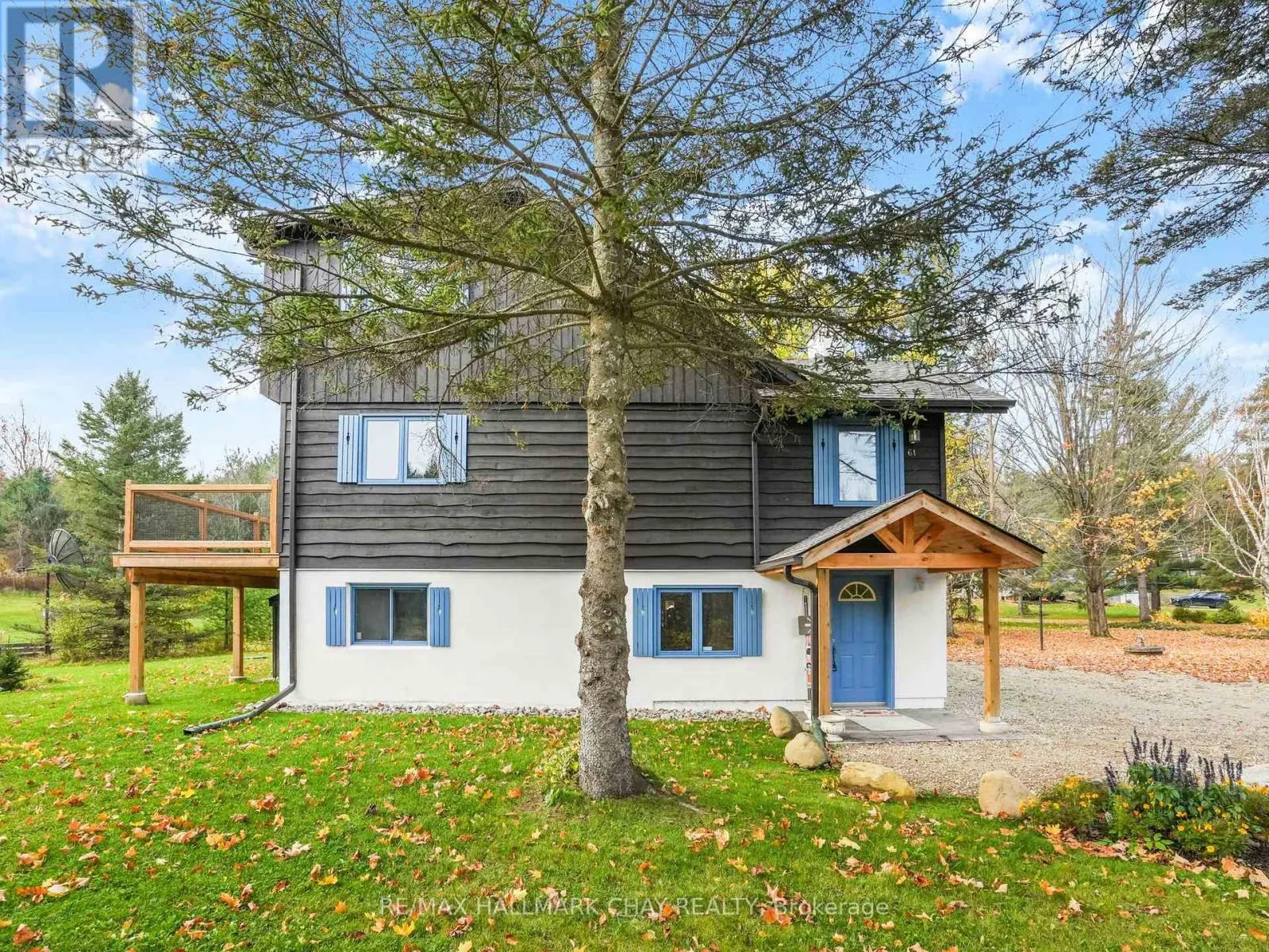 61 PINE RIVER CRESCENT