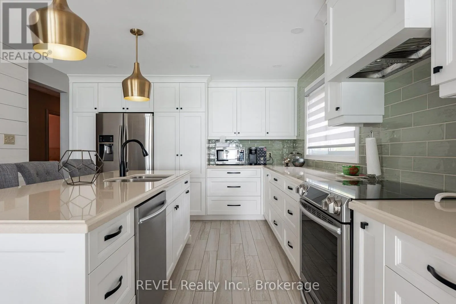 10417 LAKESHORE ROAD