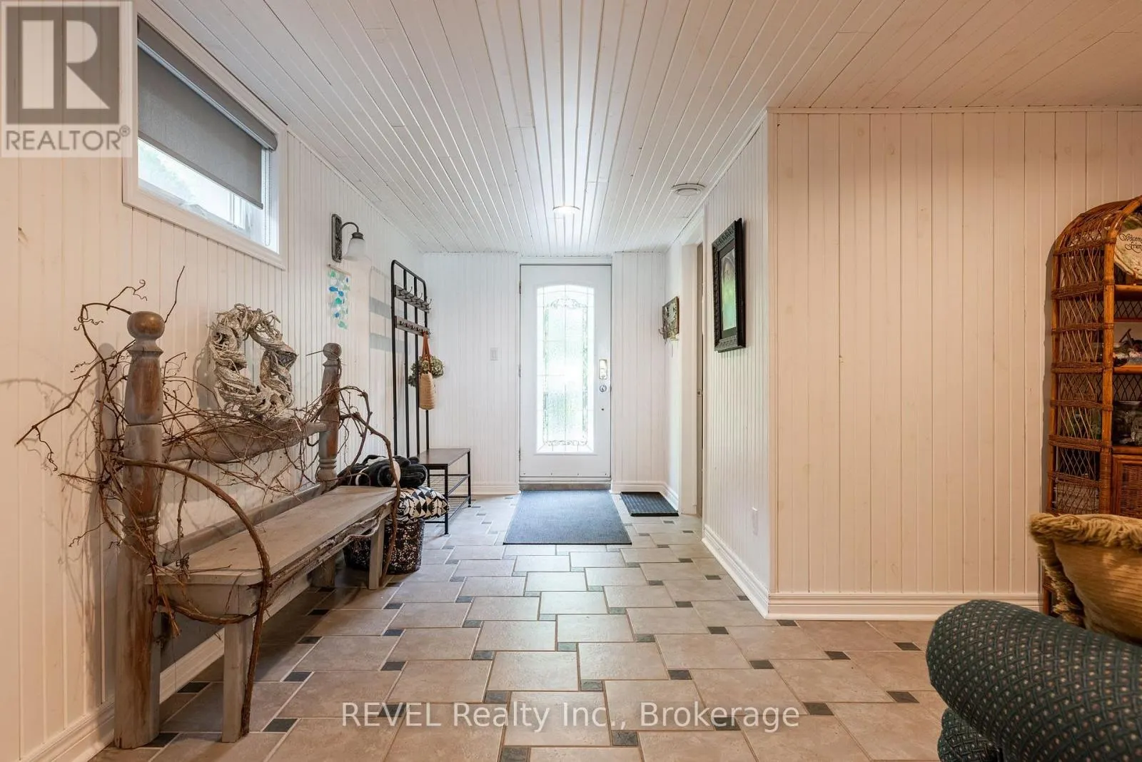 10417 LAKESHORE ROAD