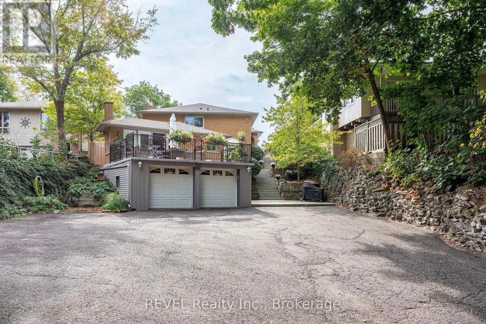 10417 LAKESHORE ROAD
