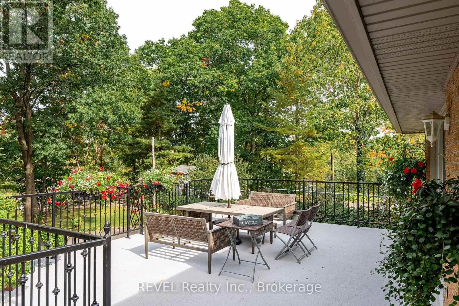 10417 LAKESHORE ROAD