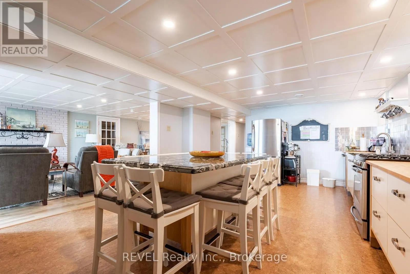 10417 LAKESHORE ROAD