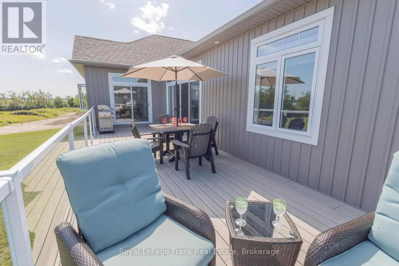 43 LAKEVIEW CRESCENT