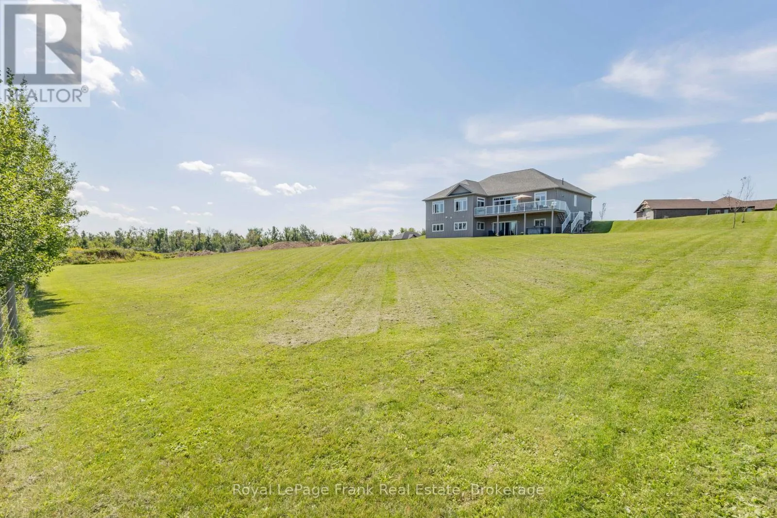 43 LAKEVIEW CRESCENT