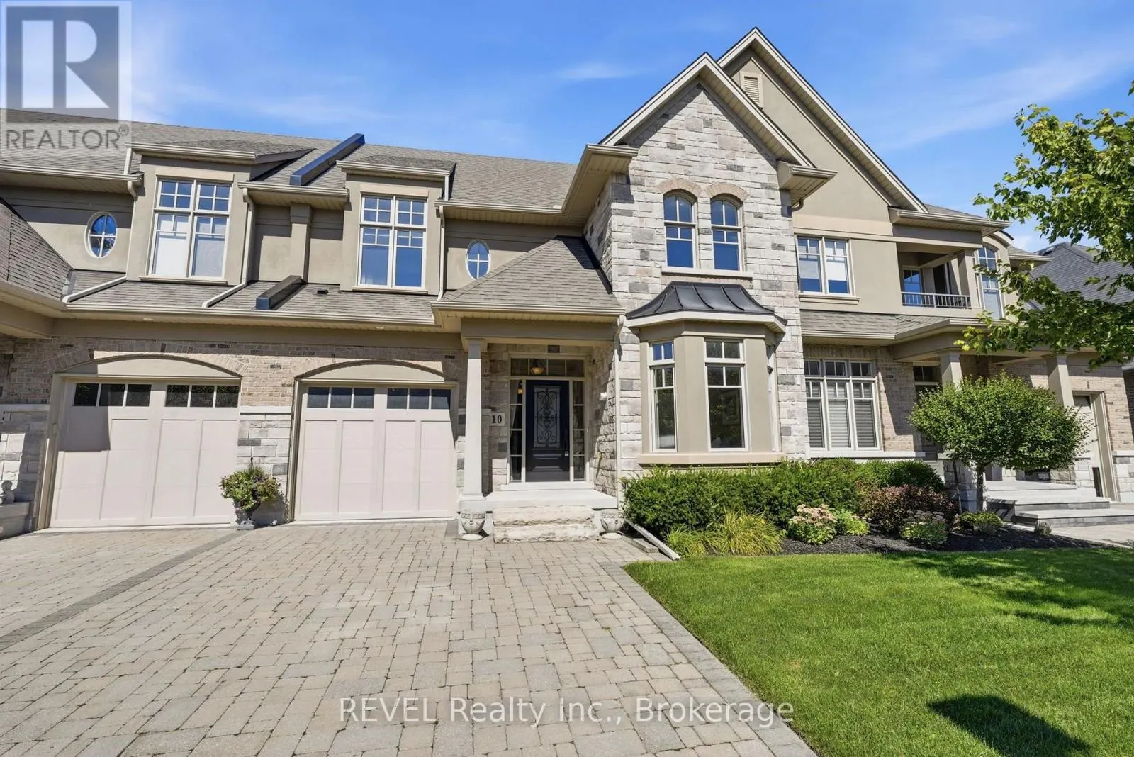 10 EVERGREEN LANE