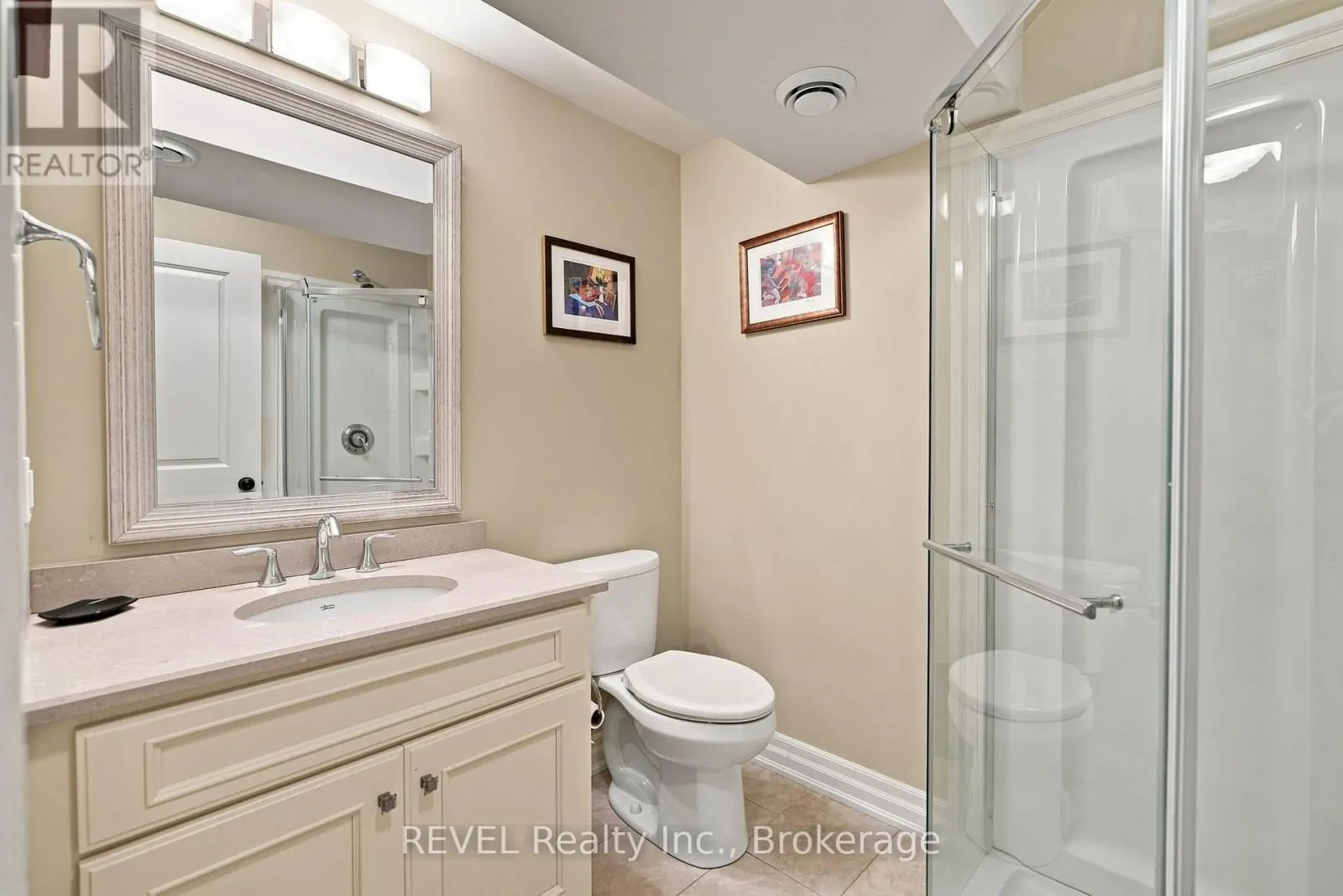 10 EVERGREEN LANE