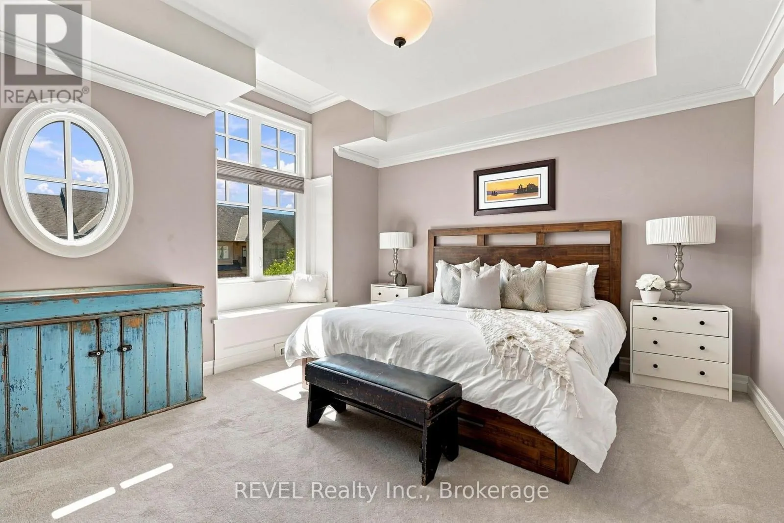 10 EVERGREEN LANE