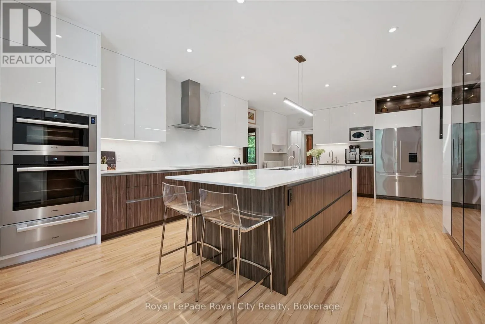 80 LONDON ROAD W
