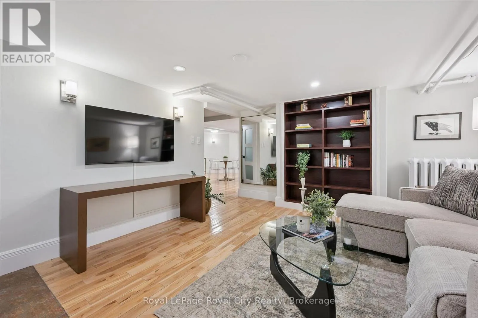 80 LONDON ROAD W