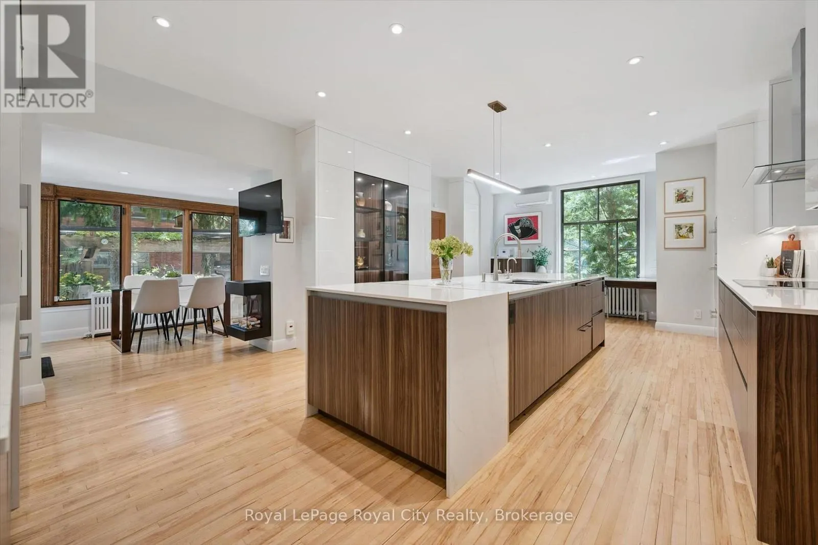80 LONDON ROAD W
