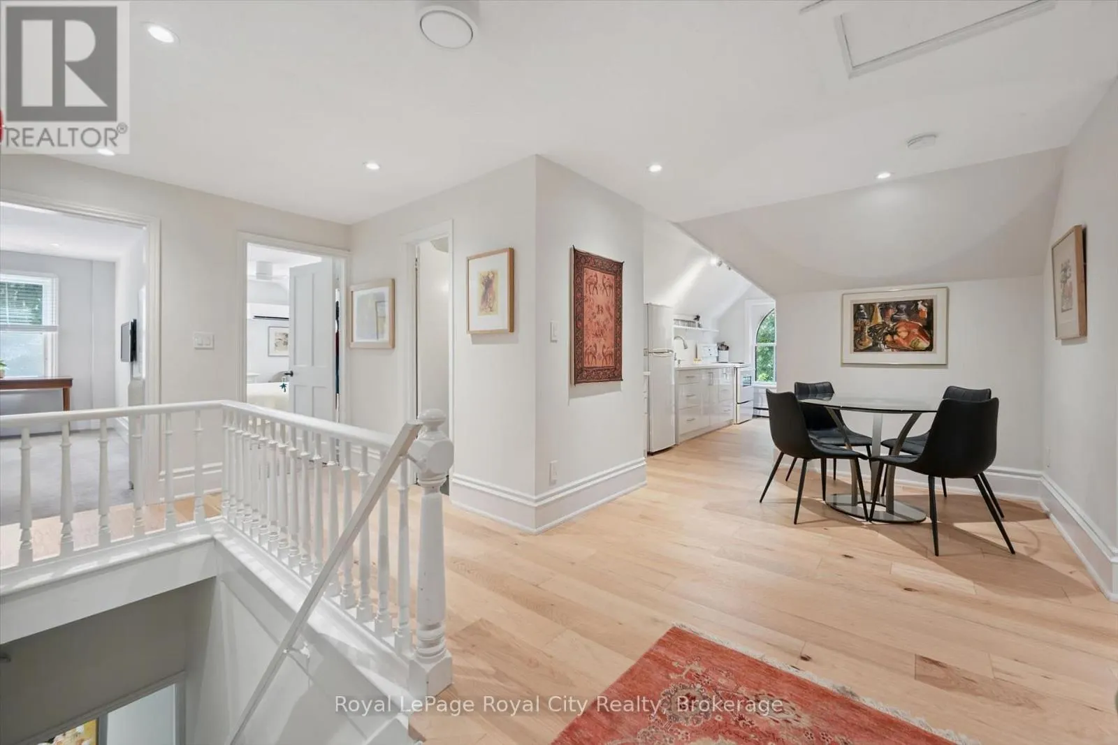 80 LONDON ROAD W