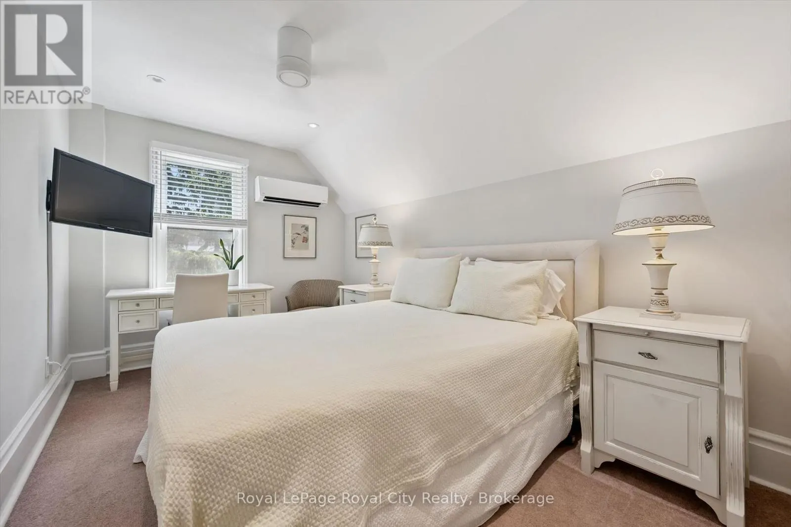 80 LONDON ROAD W