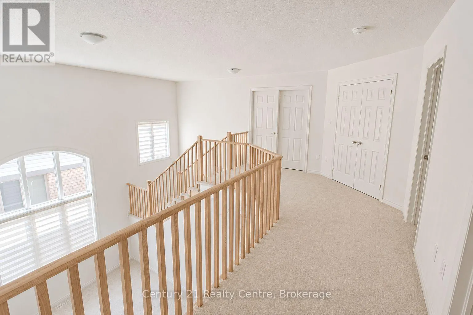 256 REA DRIVE