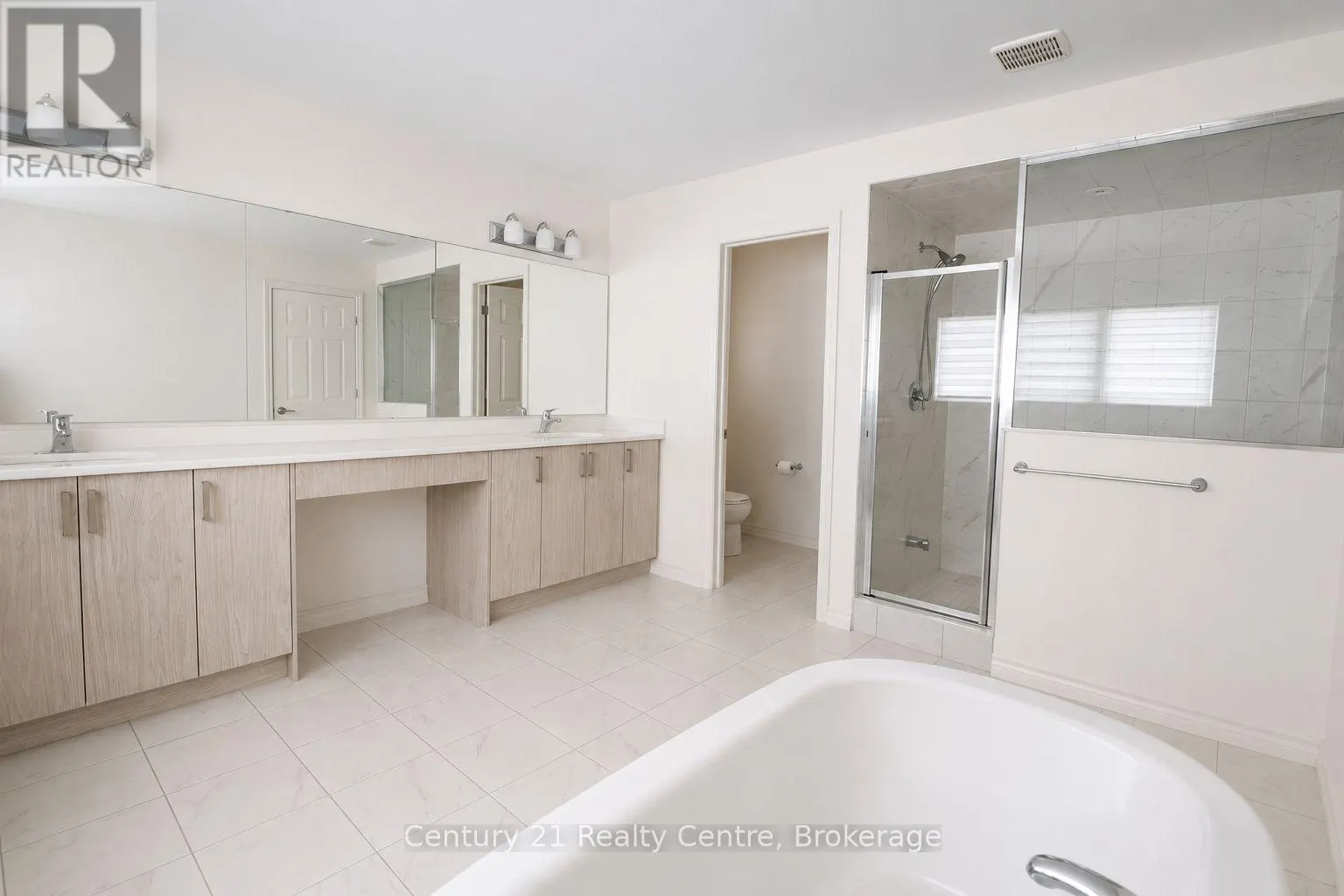 256 REA DRIVE