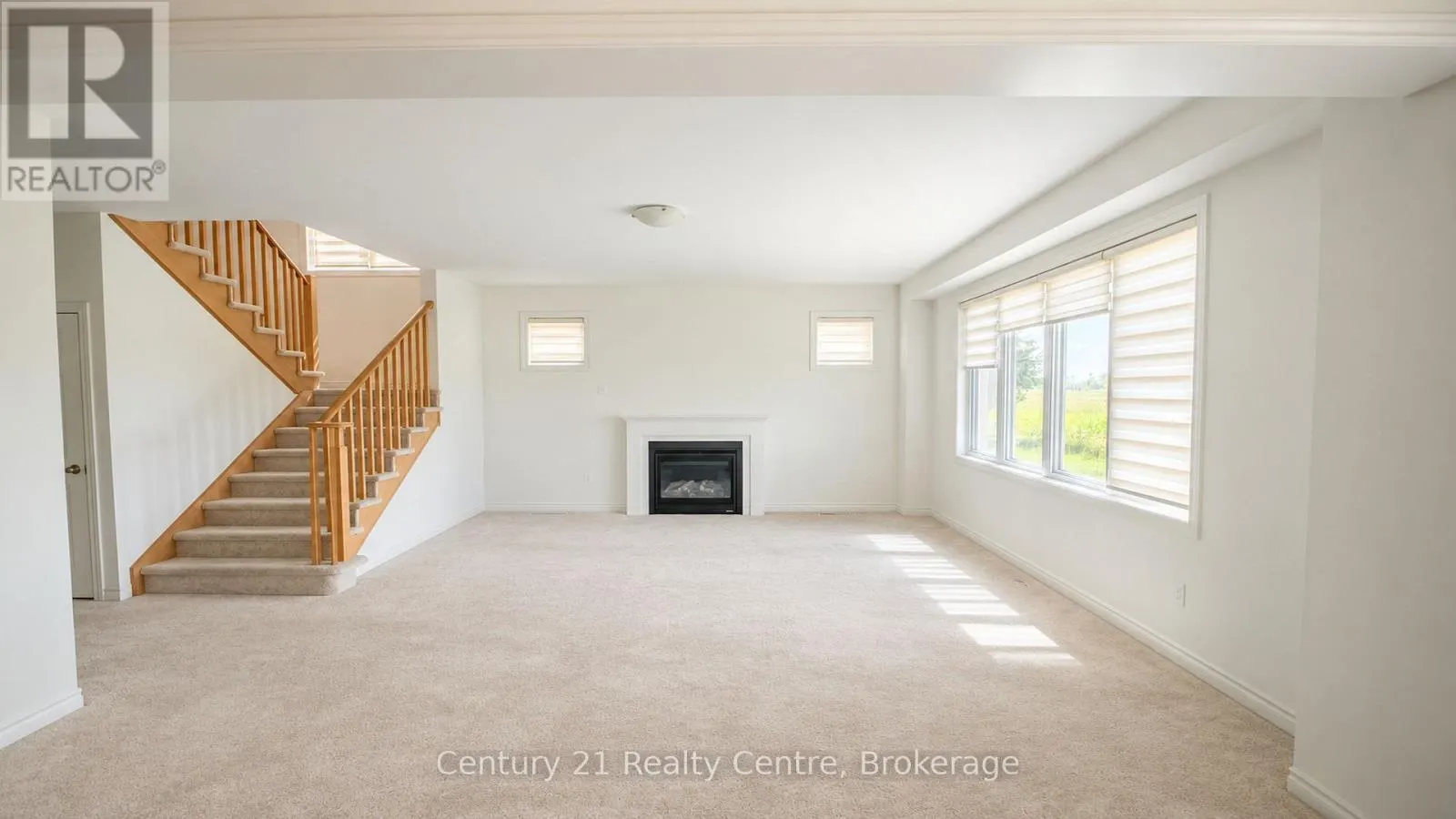 256 REA DRIVE