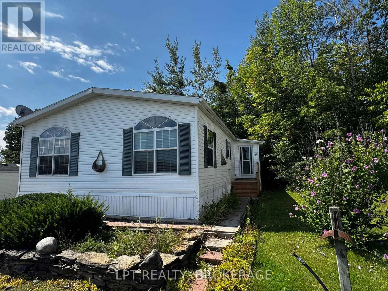 5 - 152 CONCESSION ROAD 11 W ROAD #5