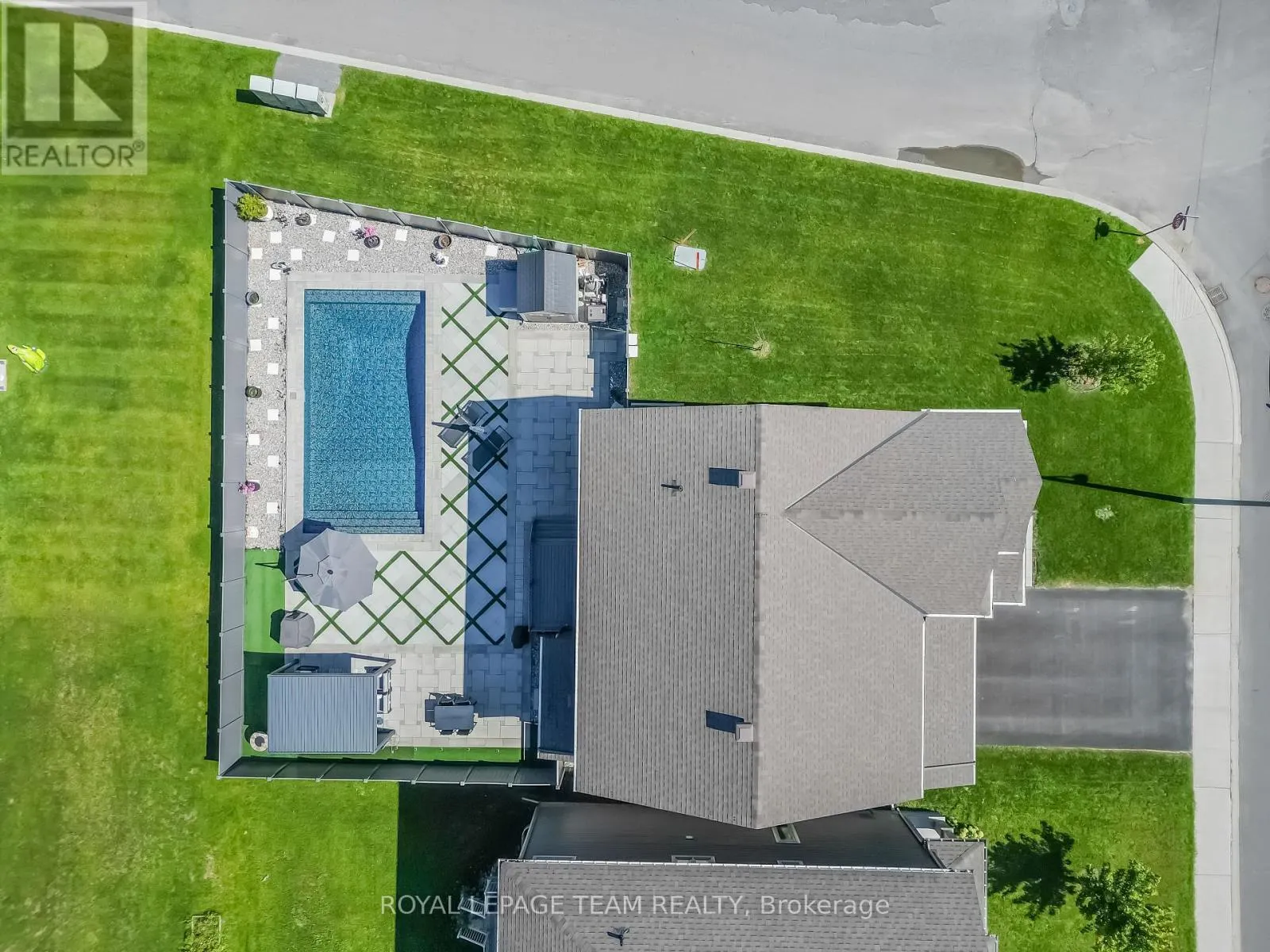494 CENTRAL PARK BOULEVARD