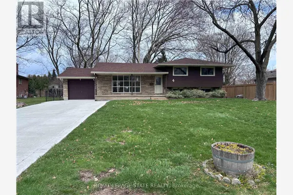 4 BEECHWOOD COURT