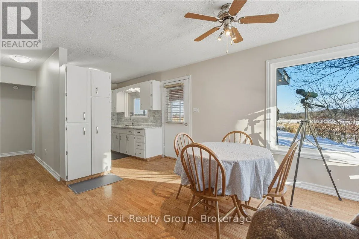 33 WILLOW POINT ROAD