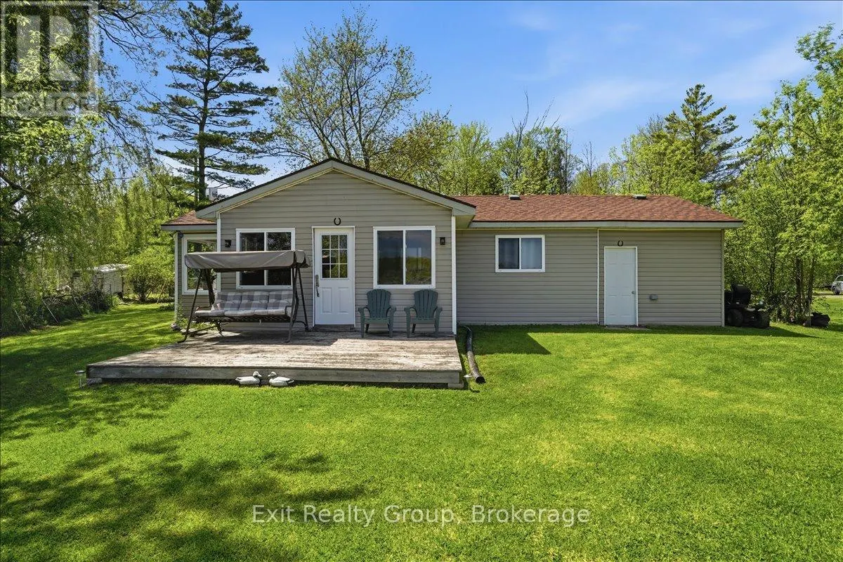 33 WILLOW POINT ROAD