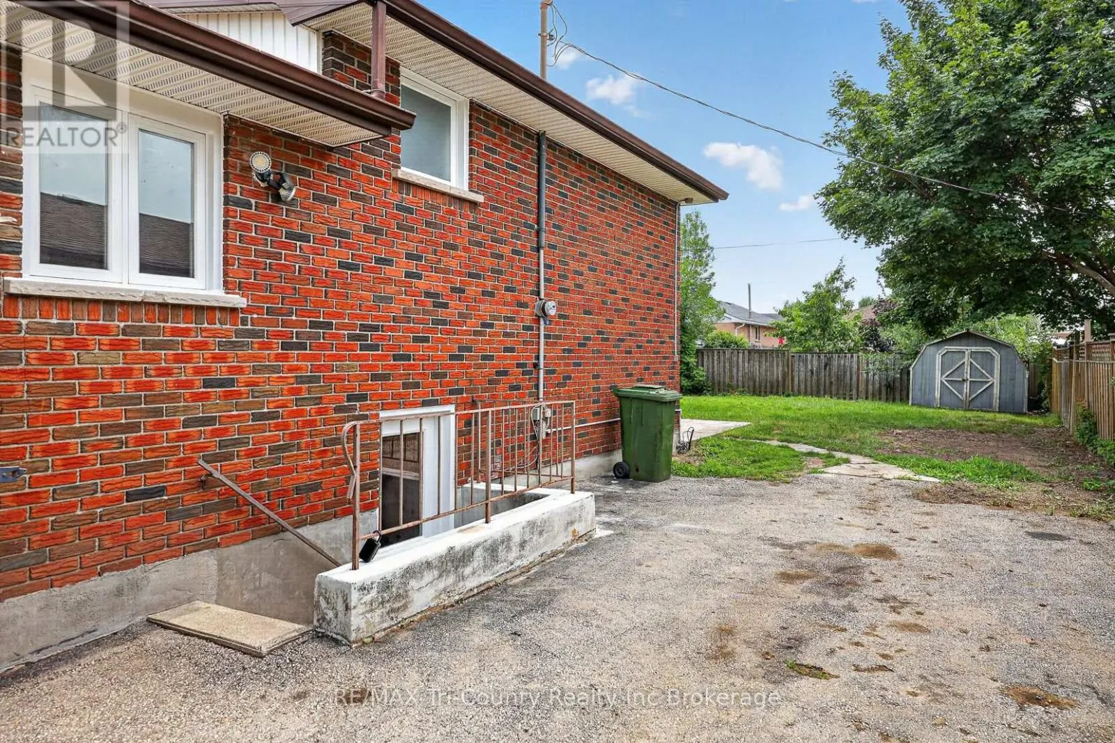 61 AIREY AVENUE
