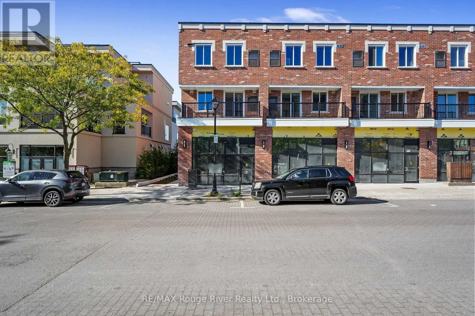 110 - 185 DIVISION STREET #110