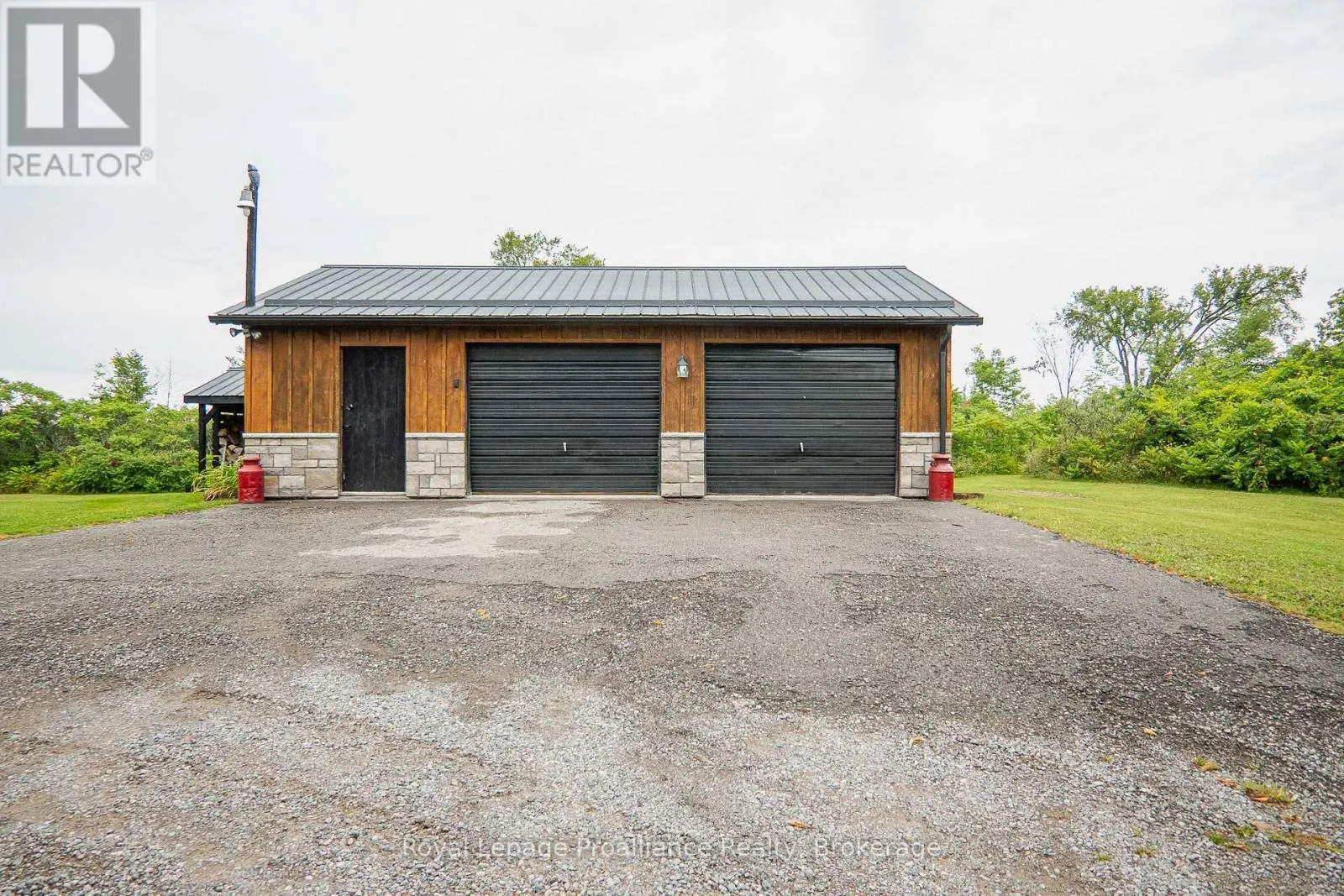 10 HOBBS ROAD