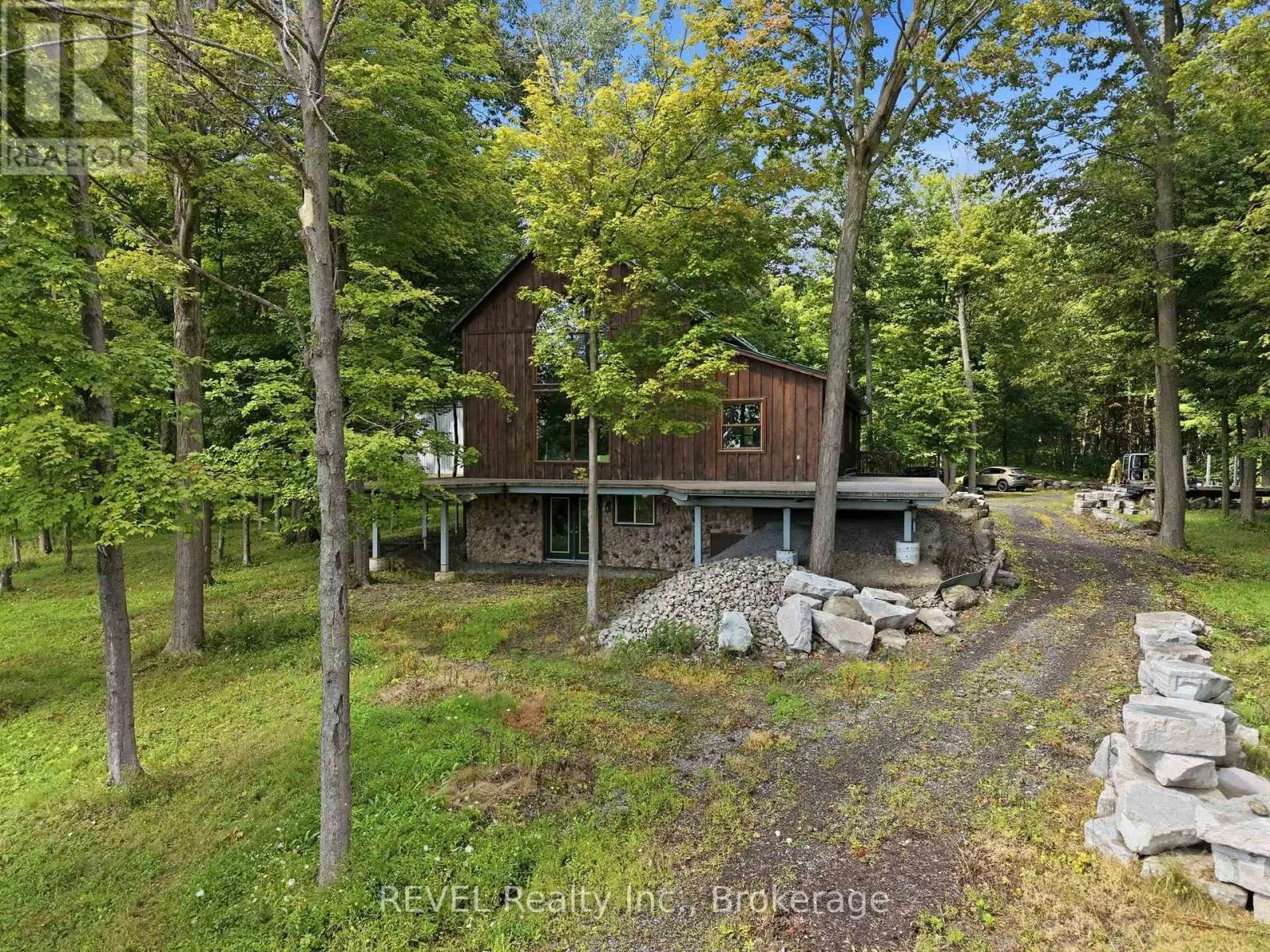1247 CHIPPAWA CREEK ROAD