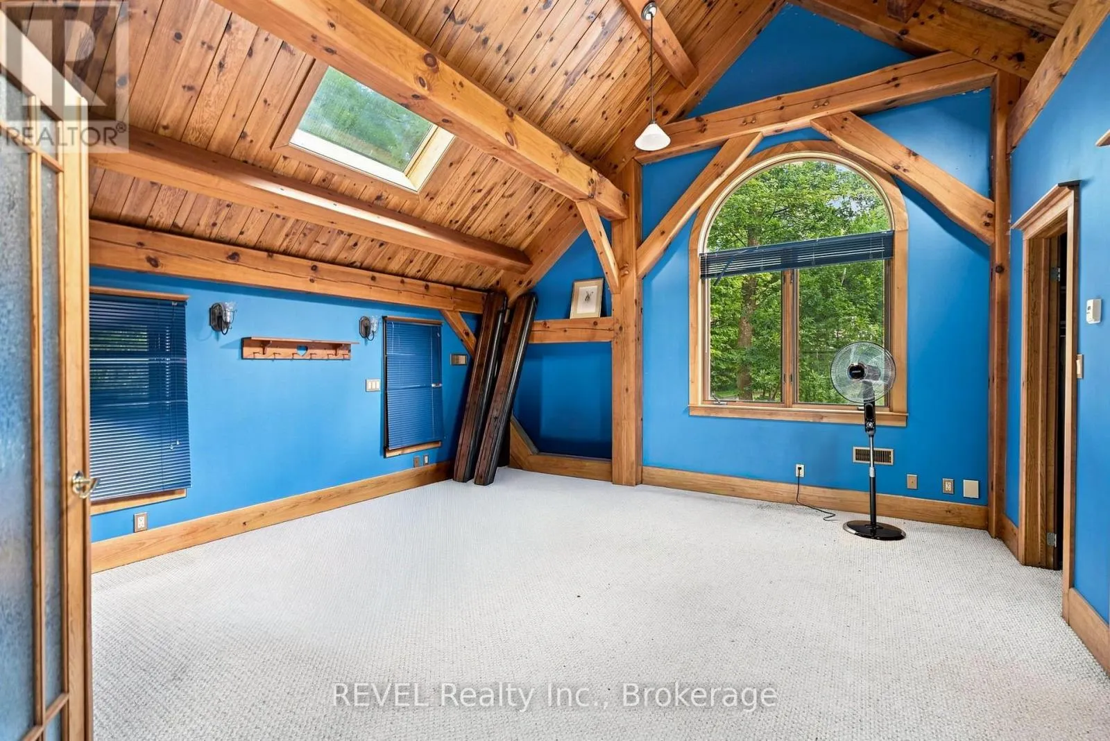 1247 CHIPPAWA CREEK ROAD