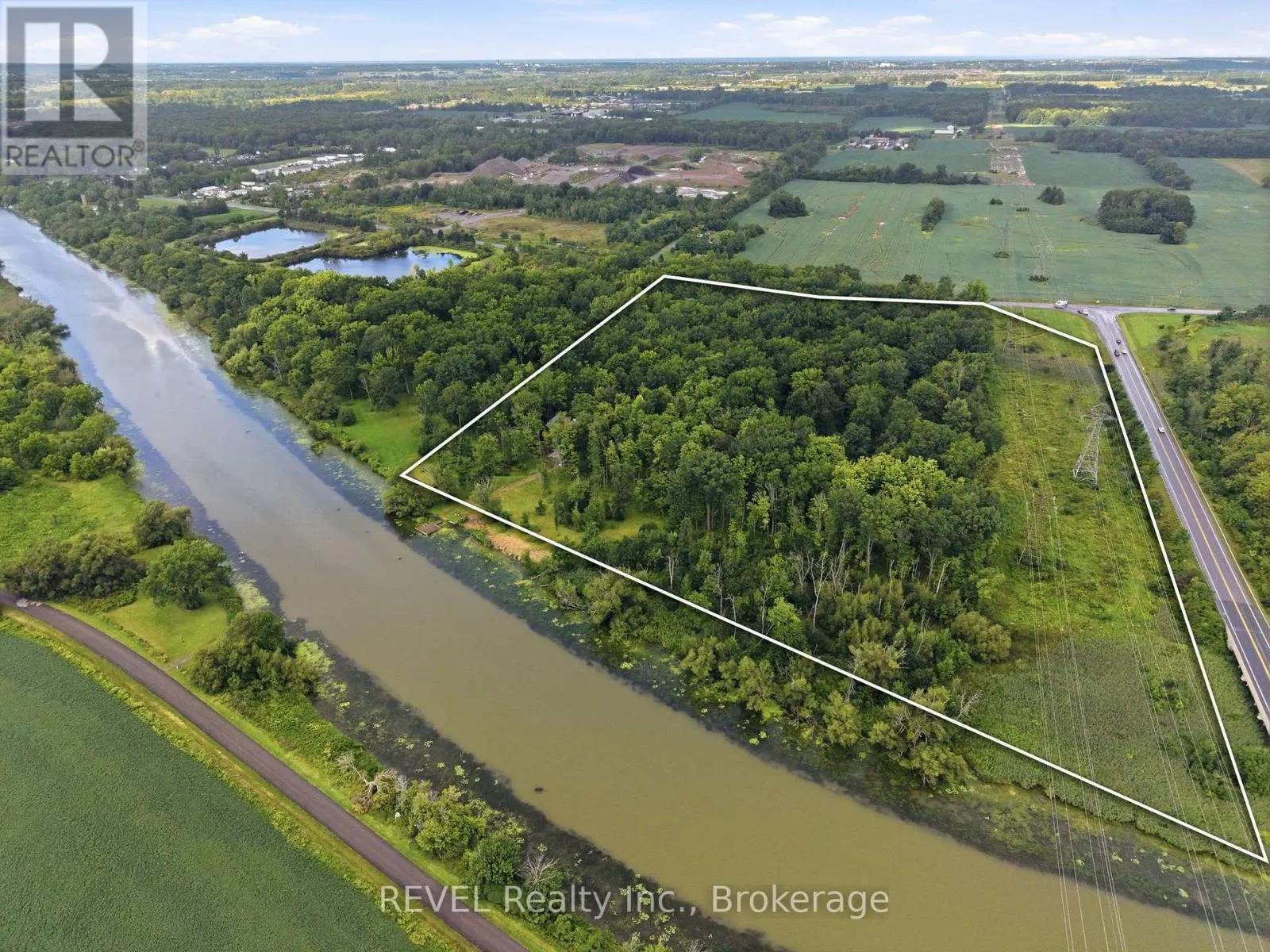 1247 CHIPPAWA CREEK ROAD