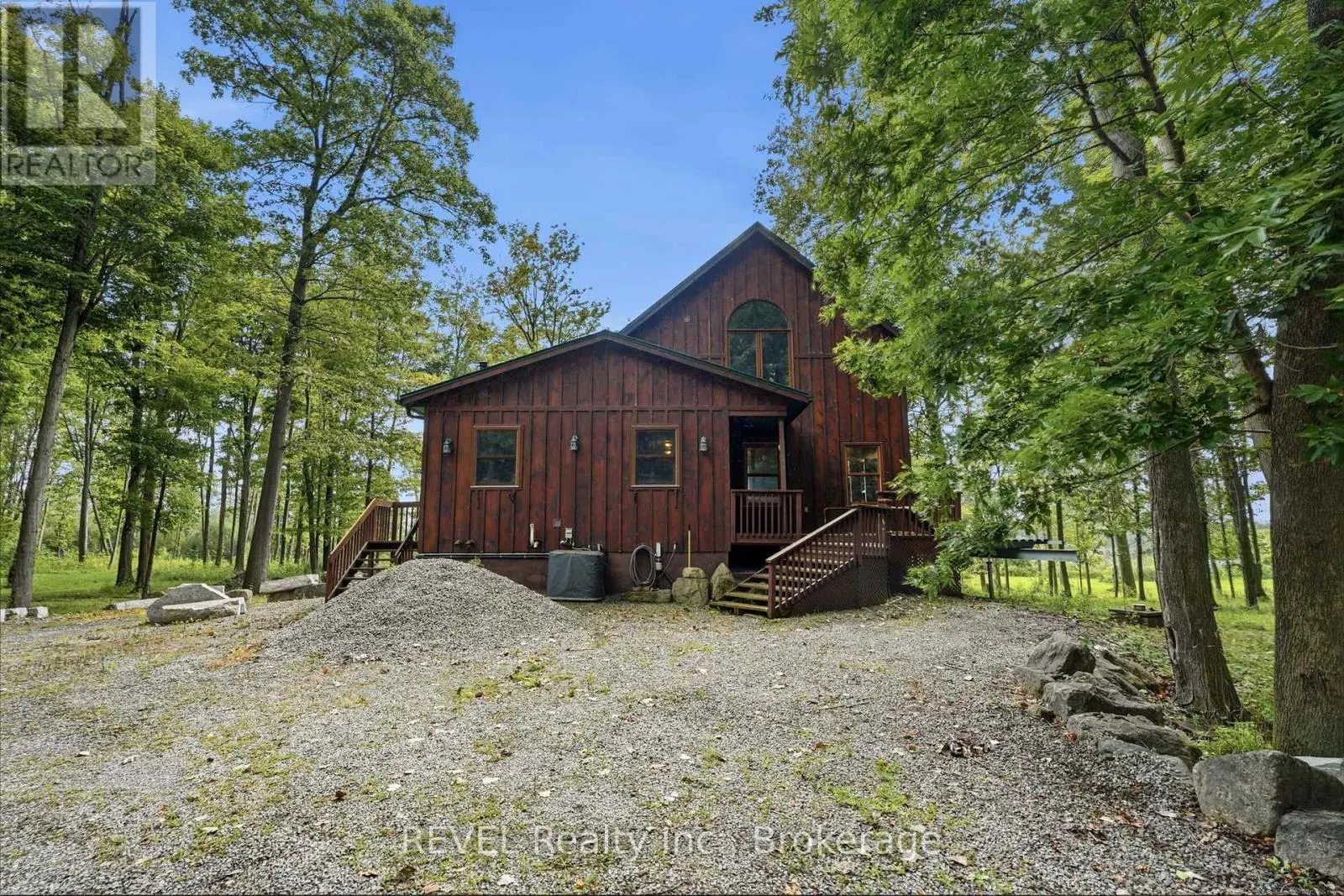 1247 CHIPPAWA CREEK ROAD