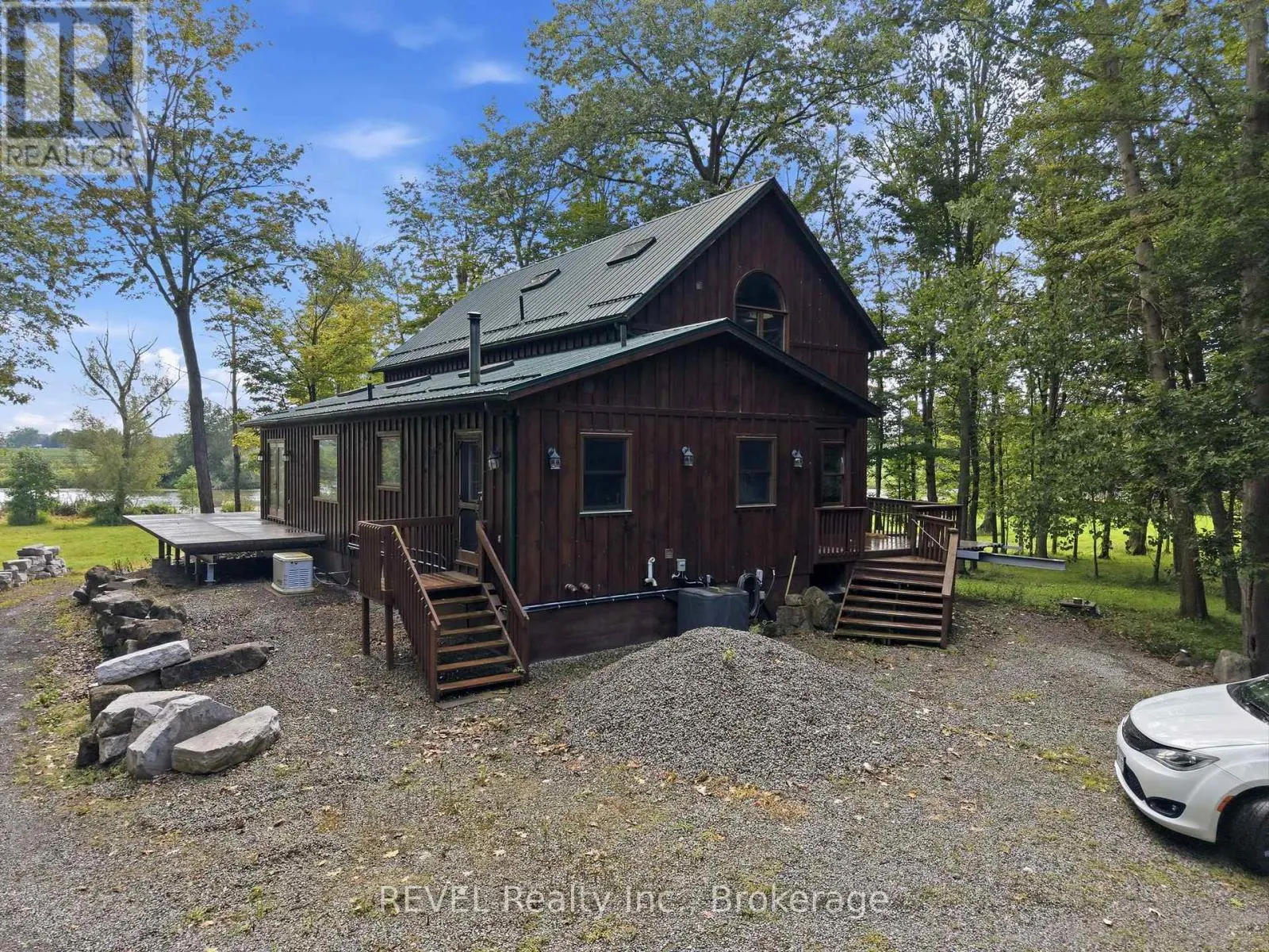 1247 CHIPPAWA CREEK ROAD