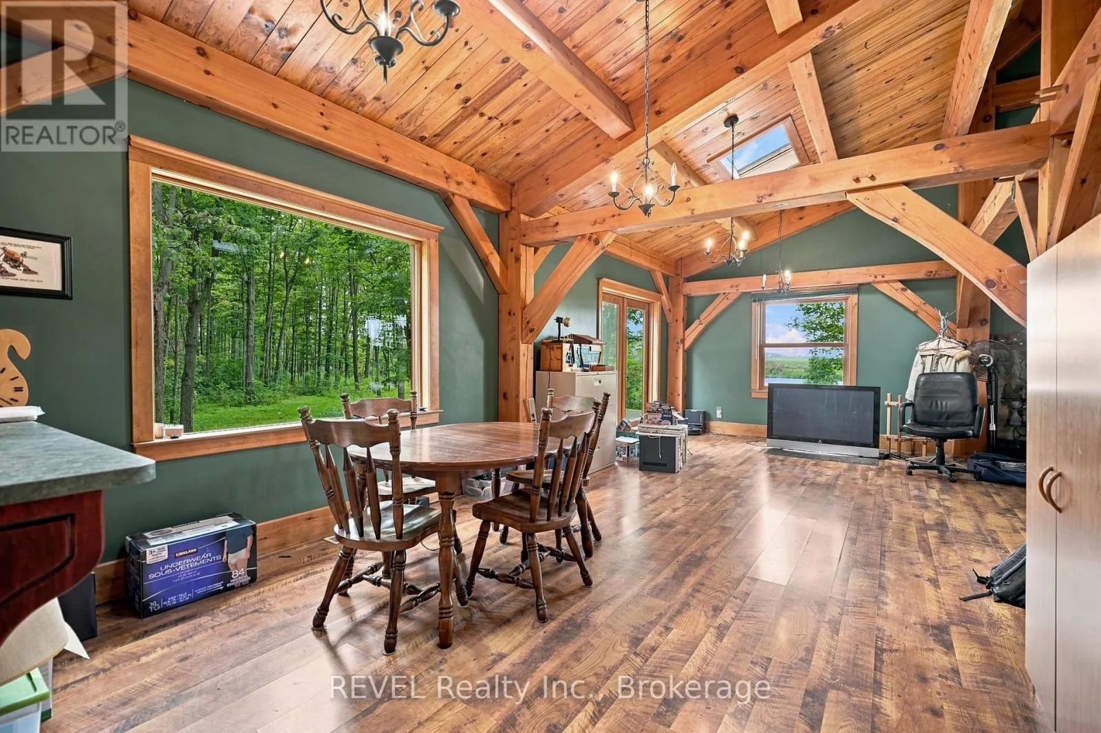1247 CHIPPAWA CREEK ROAD