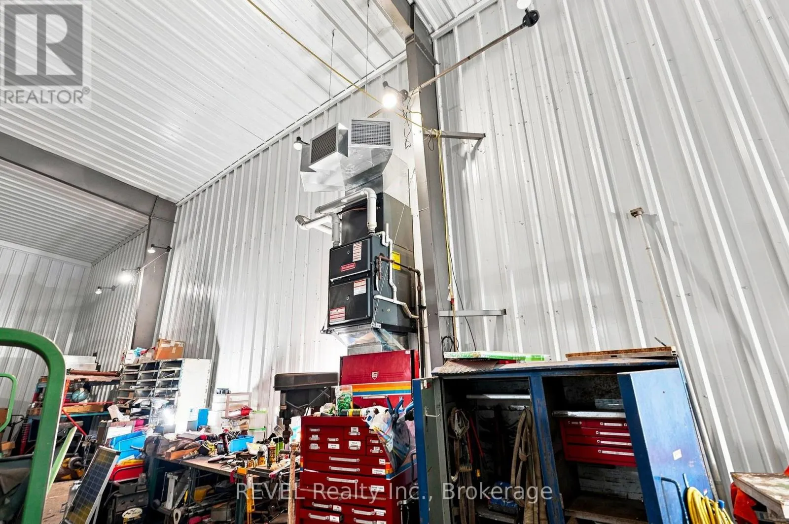 1247 CHIPPAWA CREEK ROAD