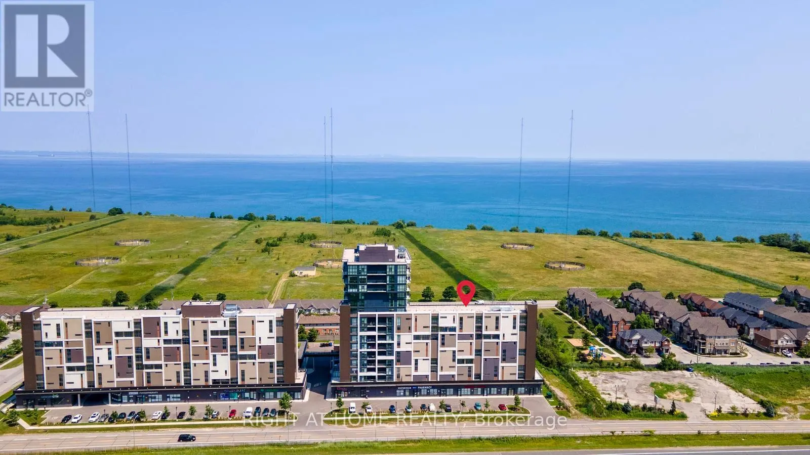 319 - 550 NORTH SERVICE ROAD
