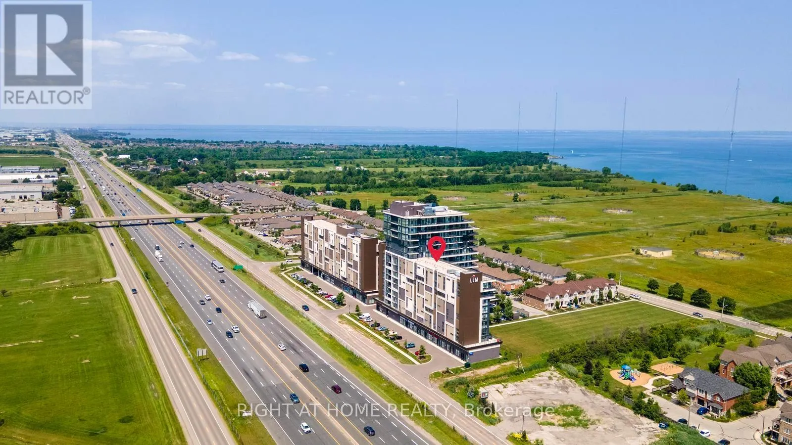 319 - 550 NORTH SERVICE ROAD