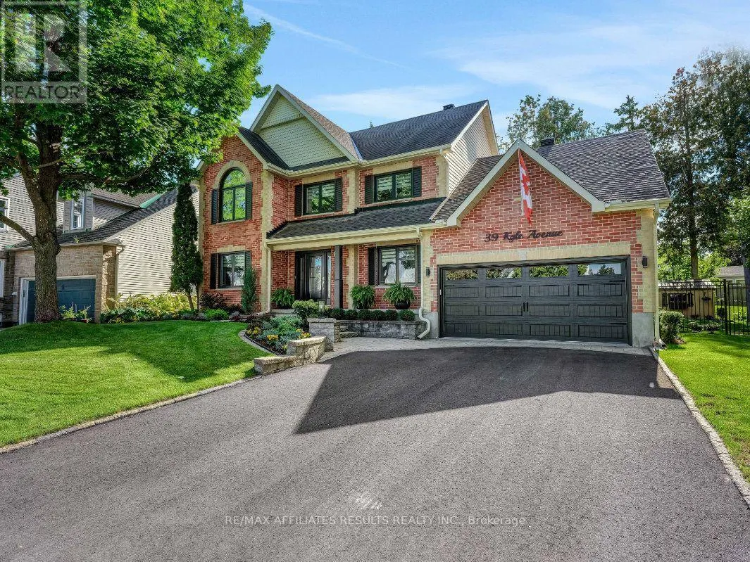 39 KYLE AVENUE