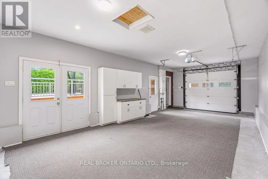 257 LAVERGNE STREET