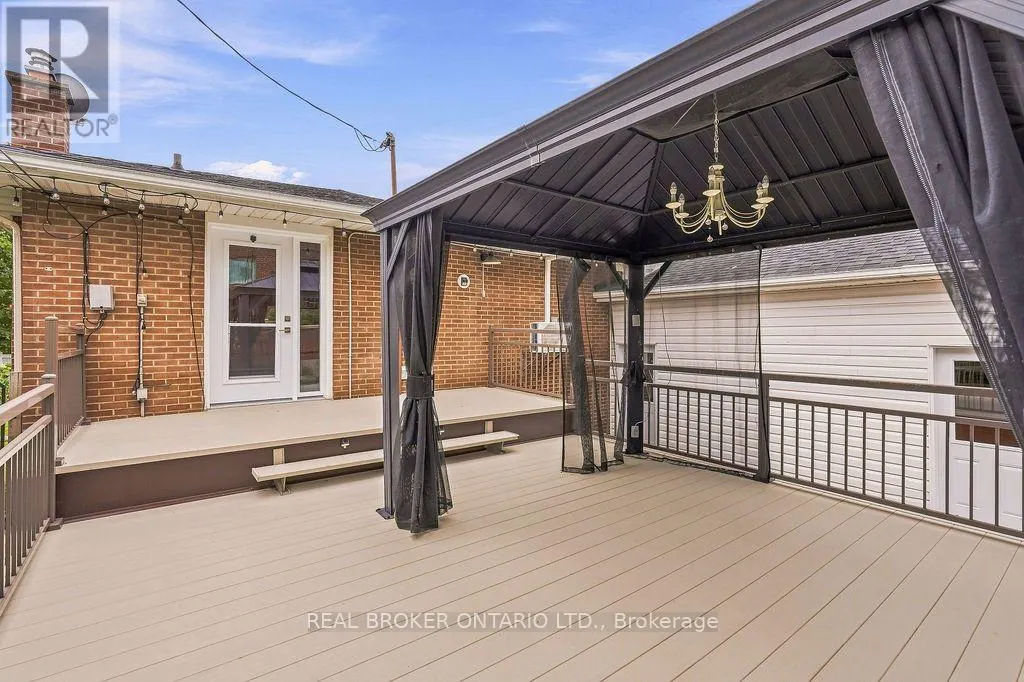 257 LAVERGNE STREET