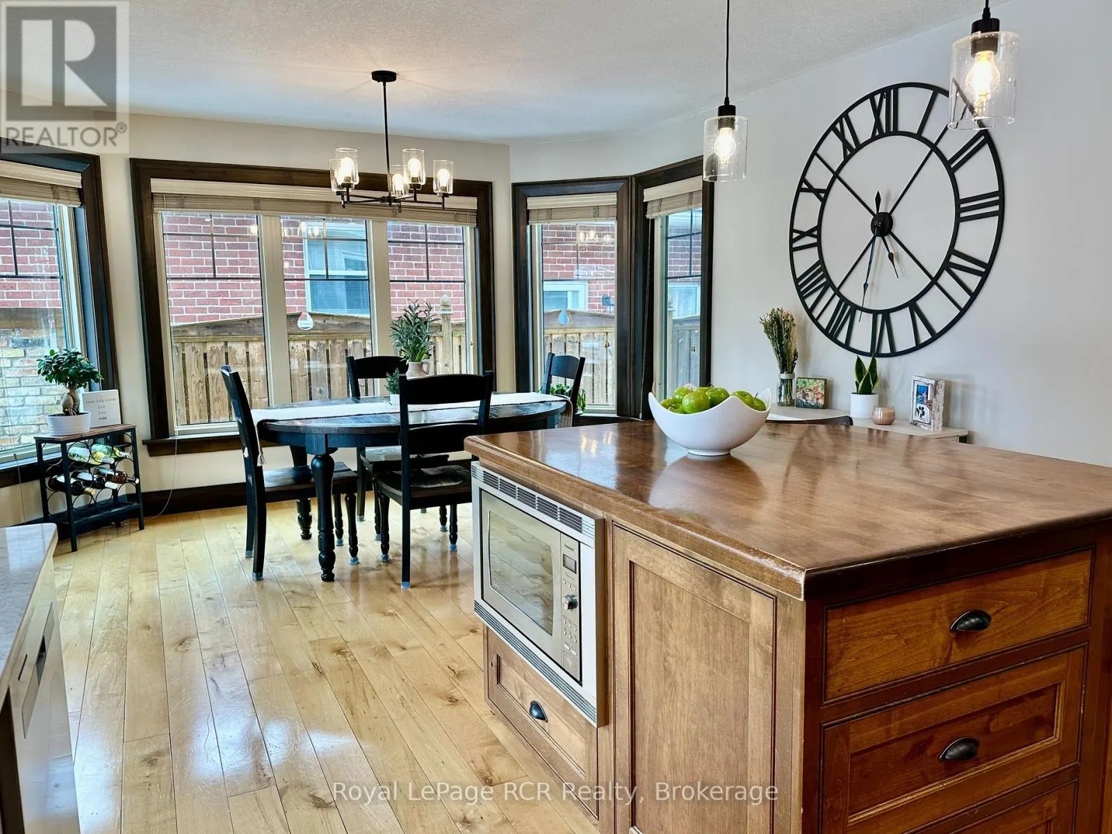 241 4TH STREET CRESCENT